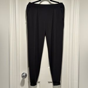 Never worn!! Express Womens Tapered Pants | Color Black| Size Small